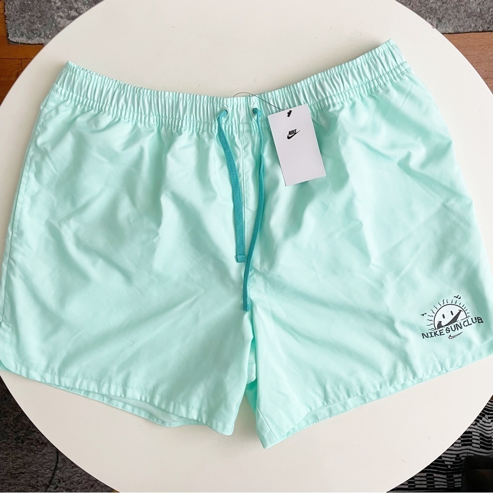 Nike Sportswear Men's Woven Flow Shorts 6” Mint Green Size XXL New